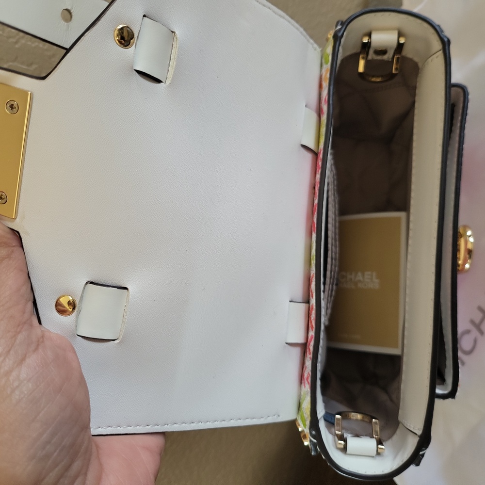 Michael Kors Manhattan Rare Crossbody Bag - Picture 5 of 12